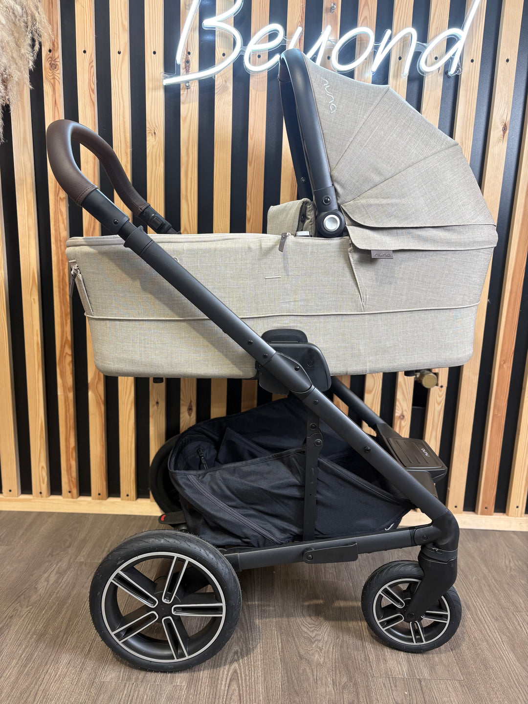 EX DISPLAY Nuna Mixx Pram + Pushchair - Chateau