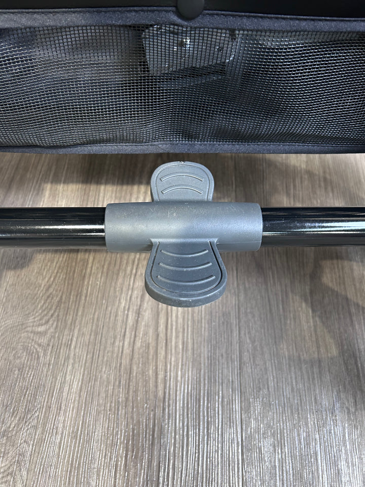 PRE LOVED Oyster3 Pram + Pushchair - Pixel