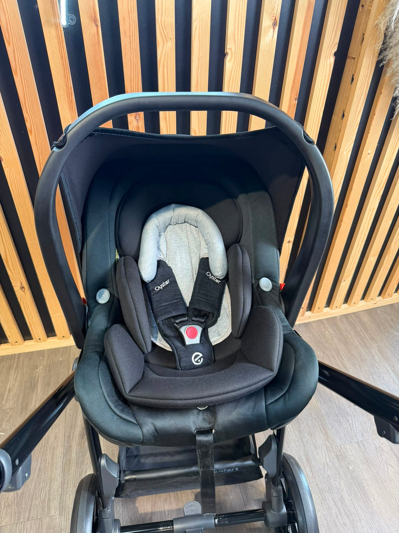 PRE LOVED Babystyle Oyster3 Travel System - Pixel