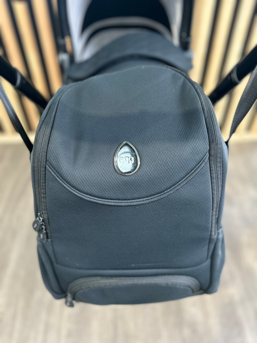 PRE LOVED egg2 Travel System - Just Black
