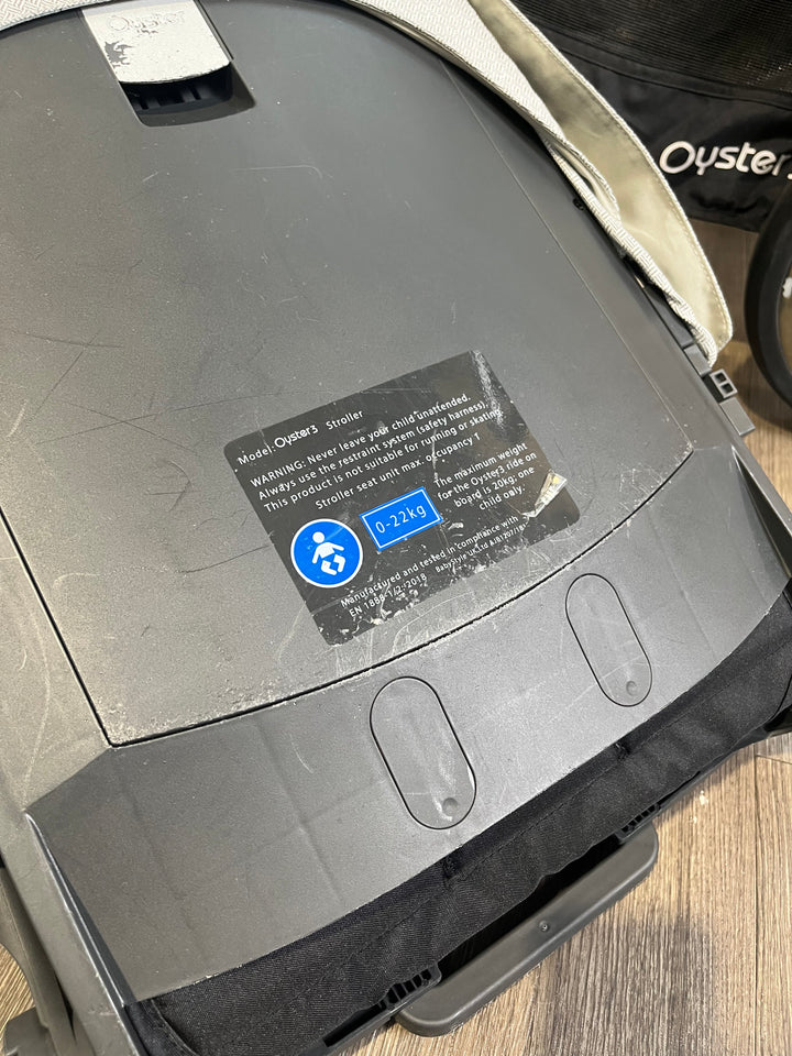 PRE LOVED Oyster3 Pram + Pushchair - Tonic