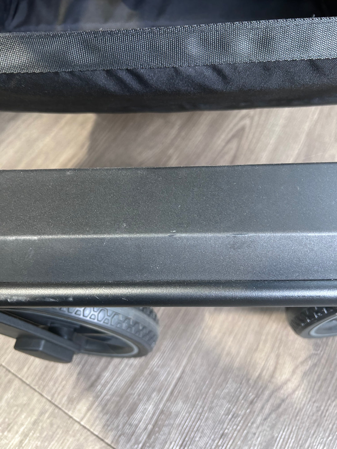 EX DISPLAY Venicci Tinum Edge 2-in-1 Travel System - Charcoal