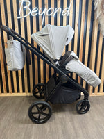 PRE LOVED Venicci Claro 2-in-1 Travel System - Vanilla