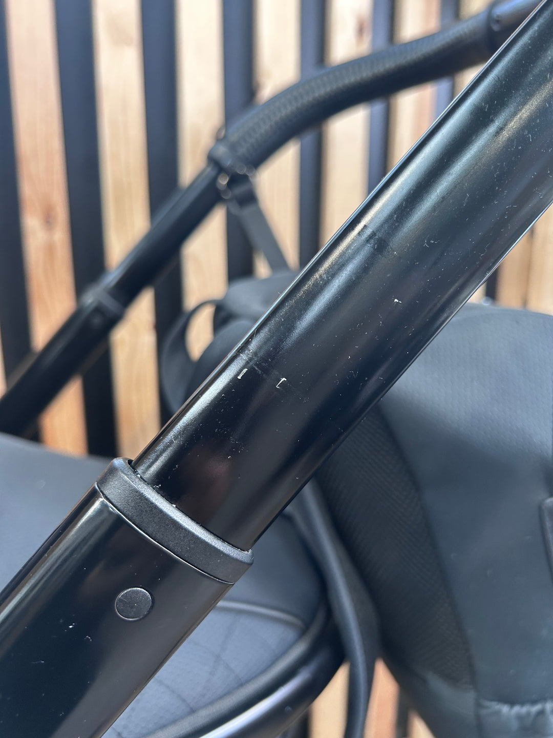 PRE LOVED egg2 Travel System - Just Black