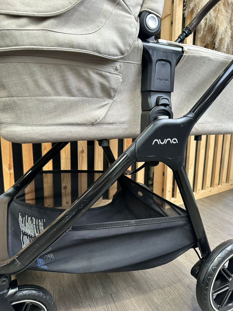 PRE LOVED Nuna Triv Travel System - Biscotti + Brand New 360 Base