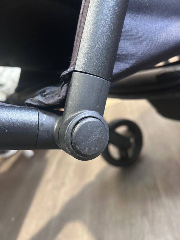 PRE LOVED Silver Cross Coast Double Pushchair - Flint