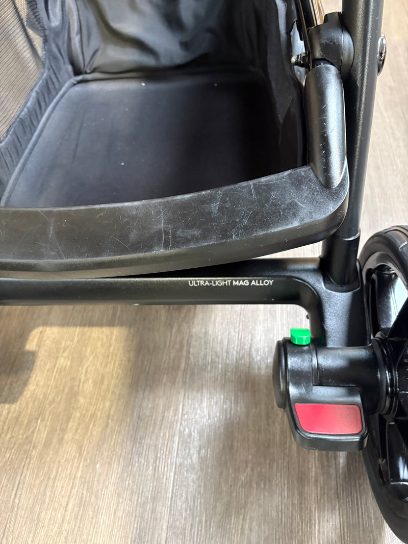 PRE LOVED Silver Cross Wave Double Travel System - Onyx