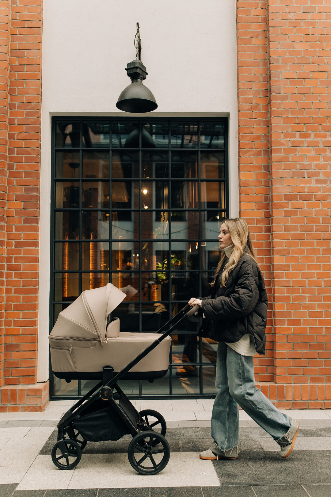 Venicci Claro2 4in1 9 Piece Luxury Travel System Bundle - Chocolate