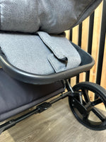PRE LOVED Venicci Tinum Upline 2in1 Travel System - Classic Grey