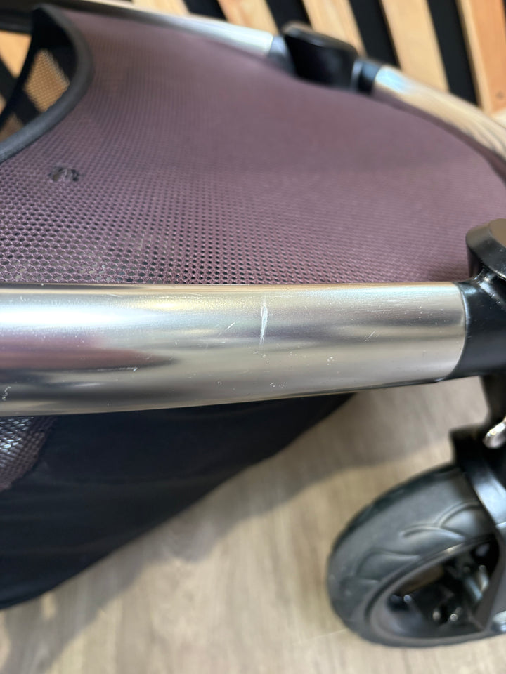 PRE LOVED Mamas & Papas Ocarro Travel System - Everest