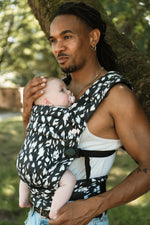 Bizzi Growin Nomad Air Monochrome Print Baby Carrier – Orca