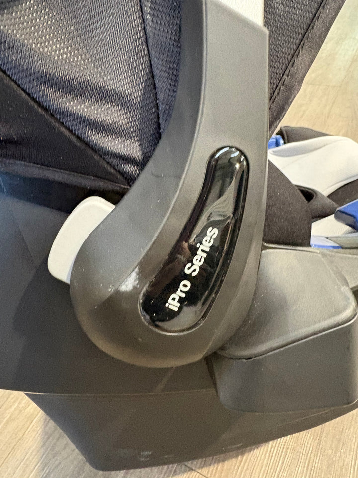 PRE LOVED Hauck iPro Baby Infant Car Seat - Caviar