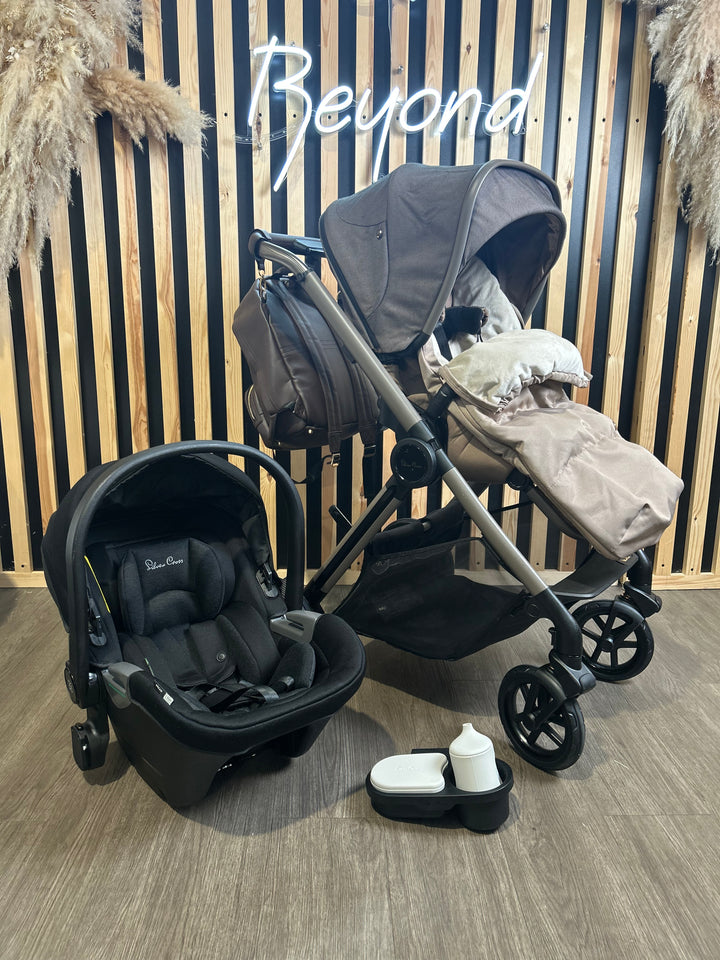 PRE LOVED Silver Cross Reef Pushchair, Dream Car Seat + Accessories - Earth