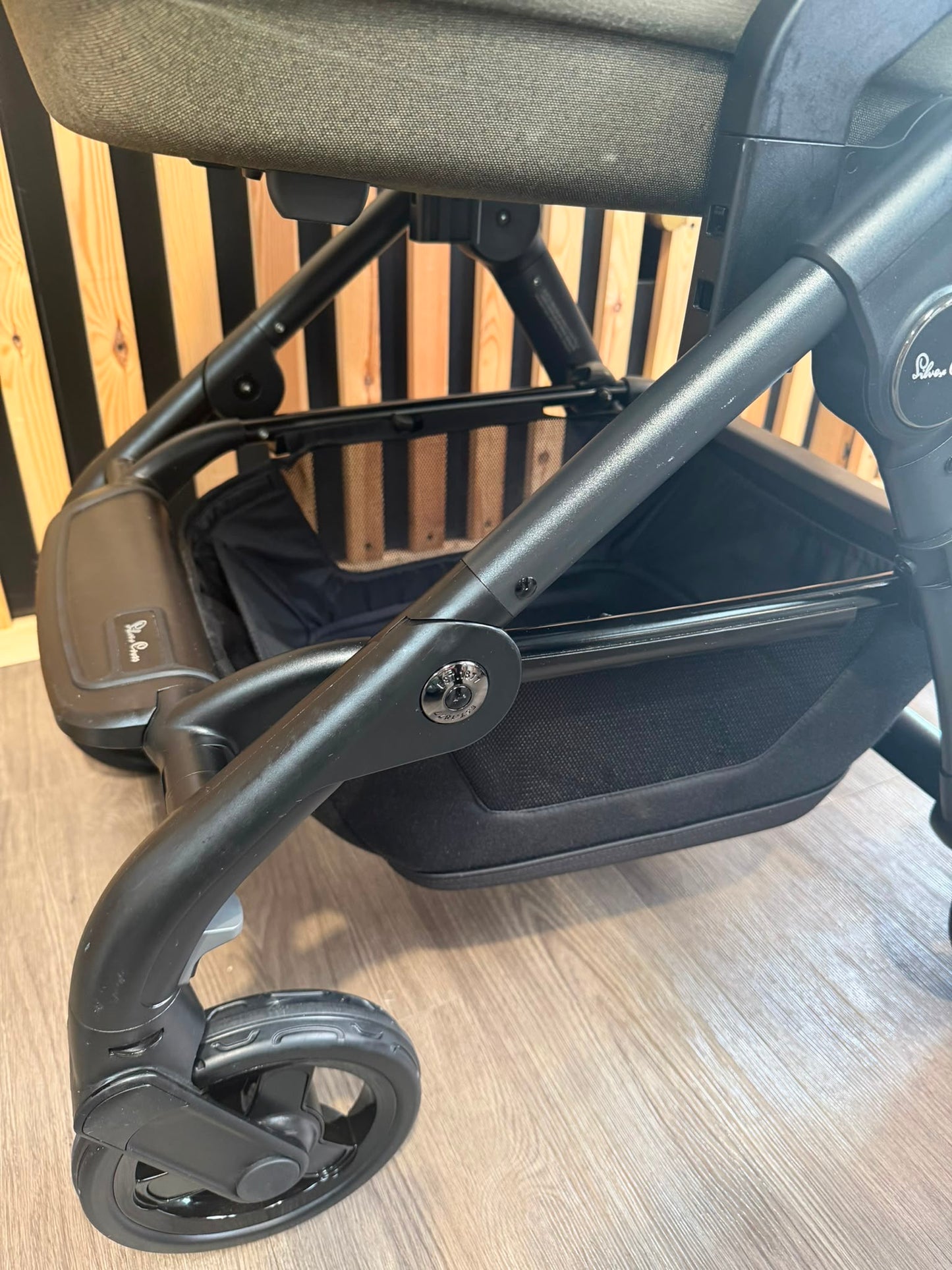 PRE LOVED Silver Cross Wave Travel System - Cedar