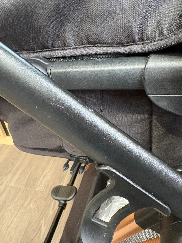 PRE LOVED Redkite Push Me Pace Pushchair - Amber