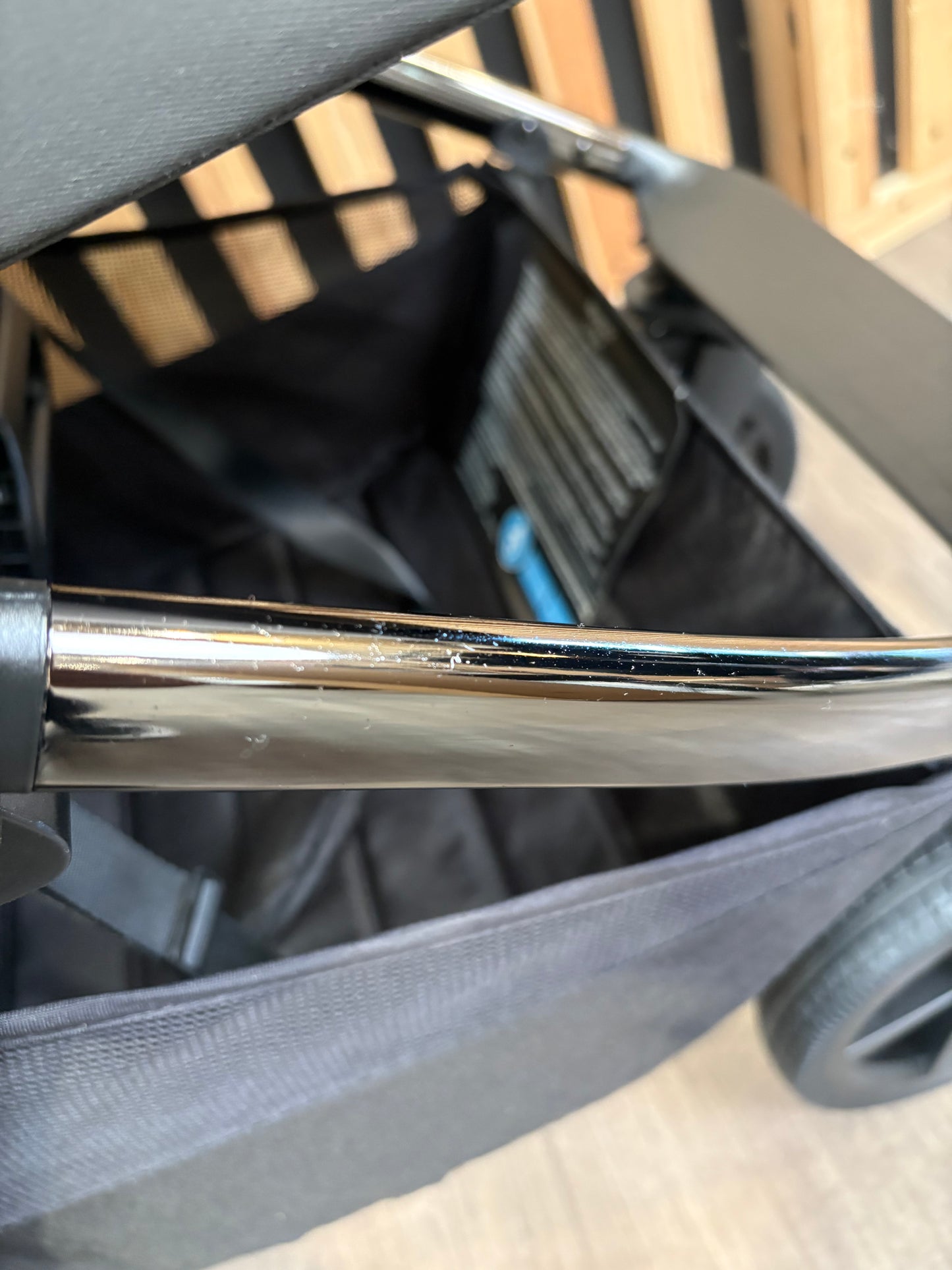 PRE LOVED Venicci Tinum Upline 2-in-1 Travel System - Lava SE