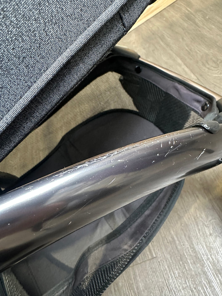 PRE LOVED egg2 Travel System - Quartz