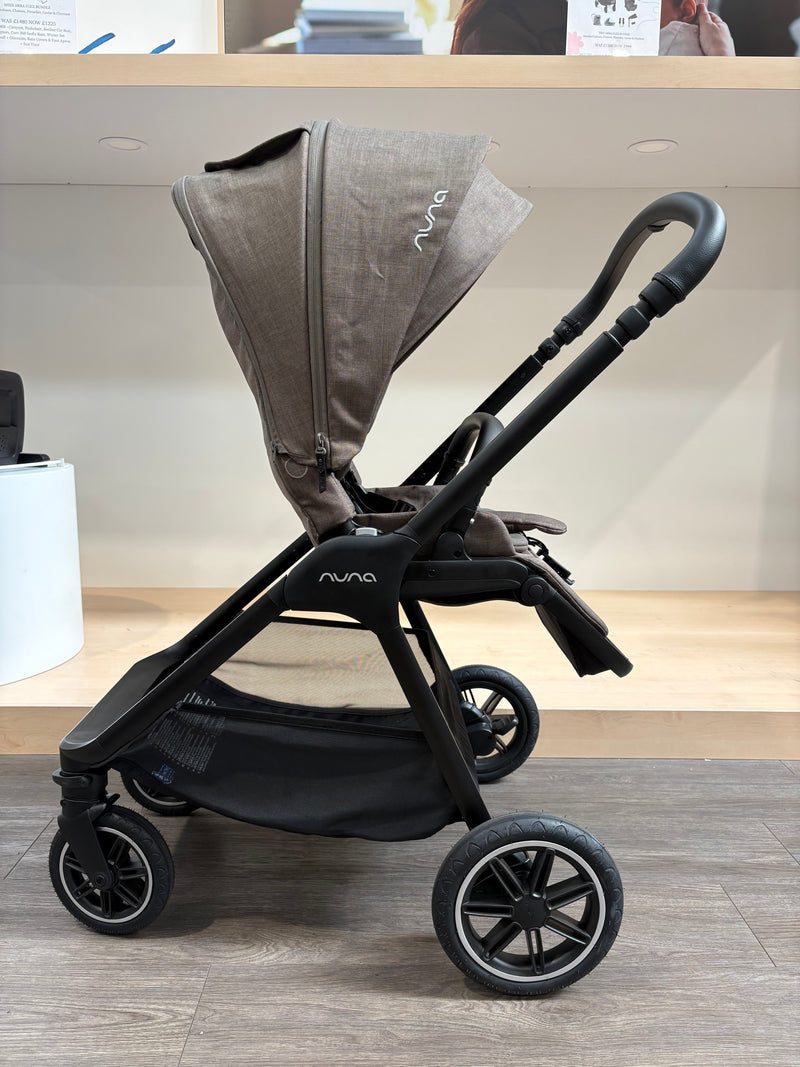 EX DISPLAY Nuna TRIV Pushchair + LYTL Carrycot - Pistachio