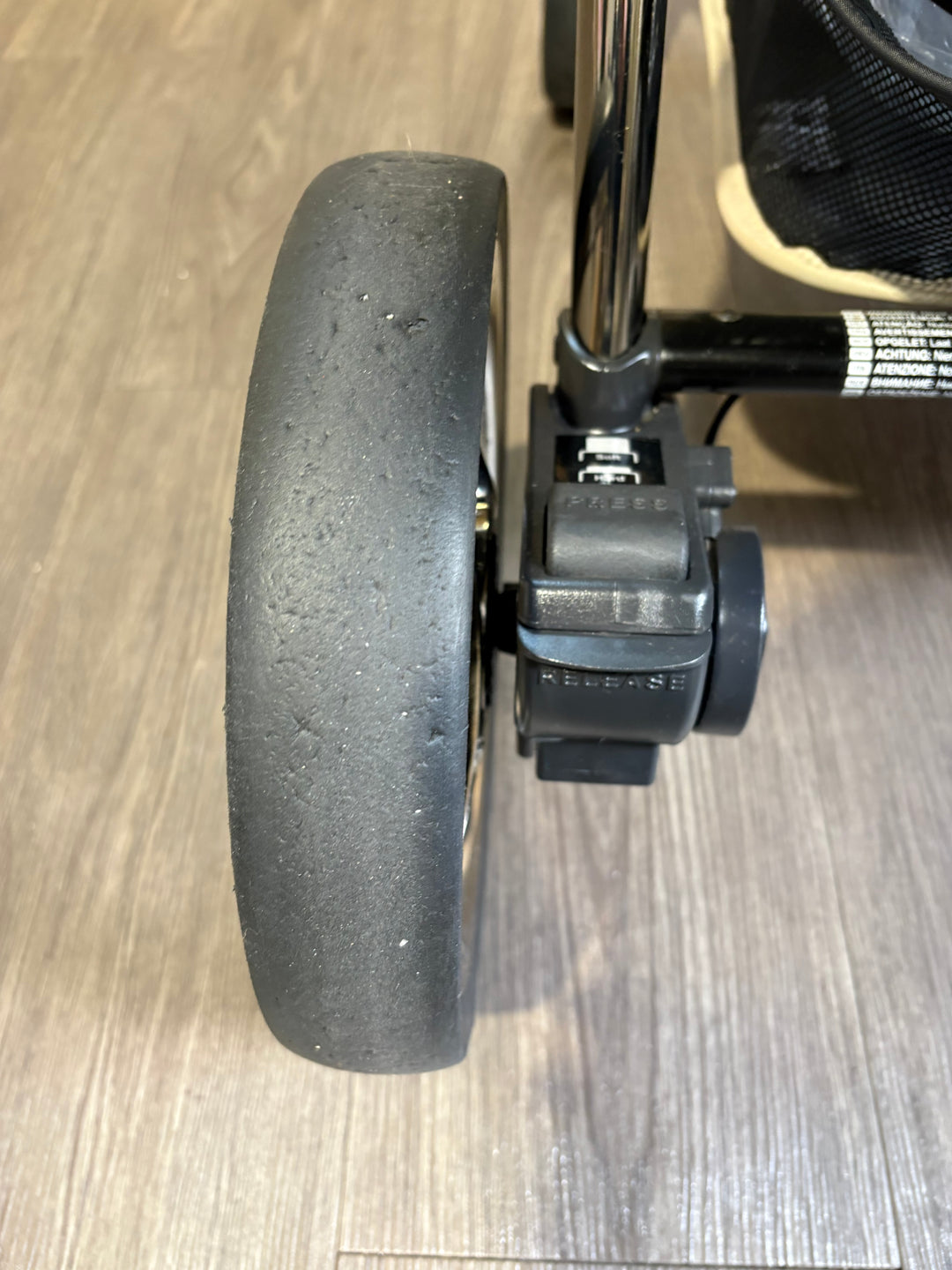 PRE LOVED Bebecar V-Pack 2-in-1 Travel System - Latte