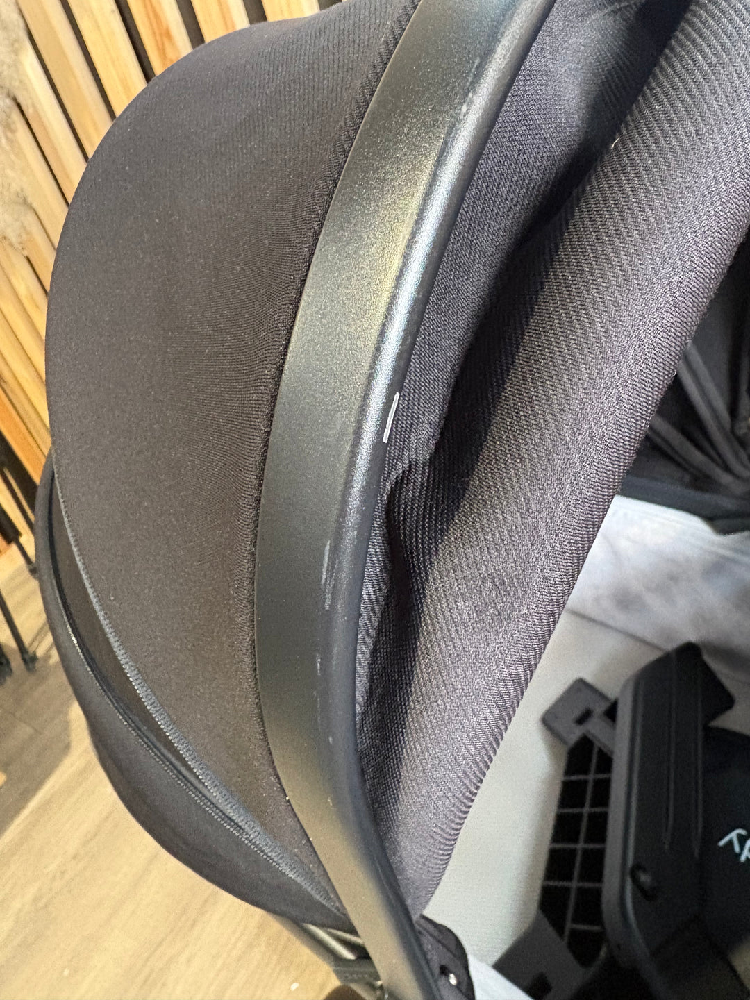 PRE LOVED iCandy Peach 7 Travel System - Jet/Black