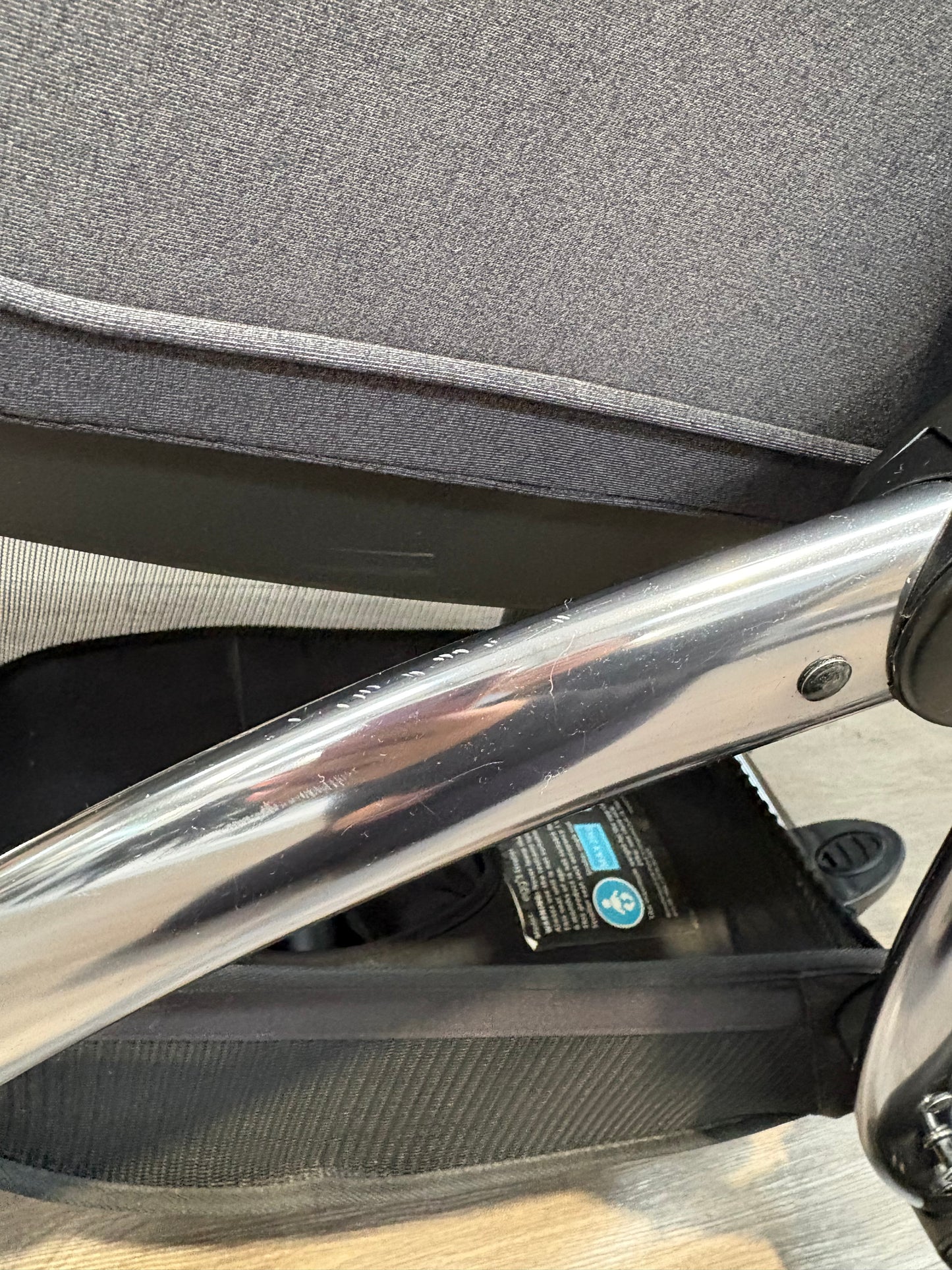 PRE LOVED egg3 Travel System - Carbonite