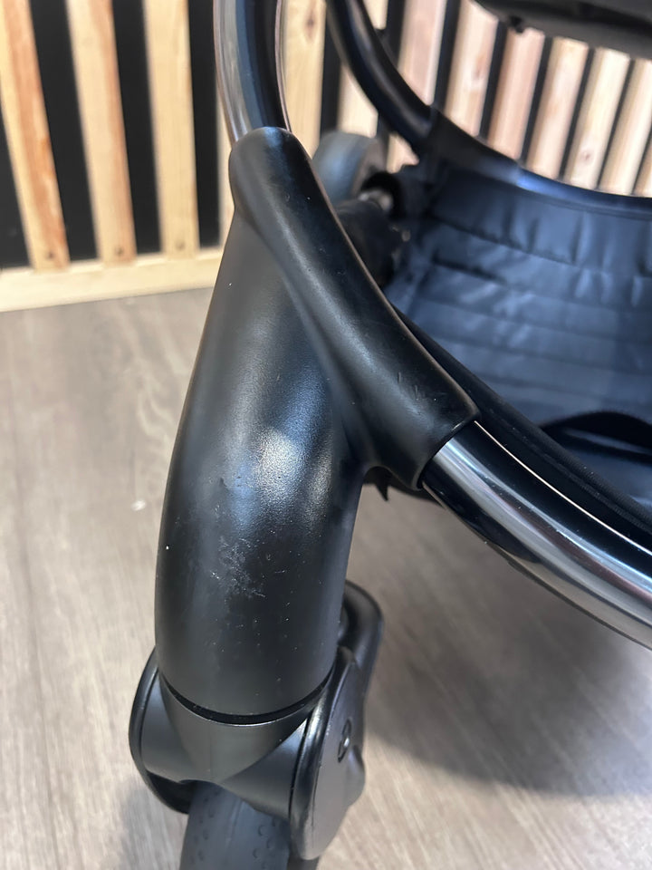 PRE LOVED iCandy Peach 6 Travel System - Dark Grey Twill