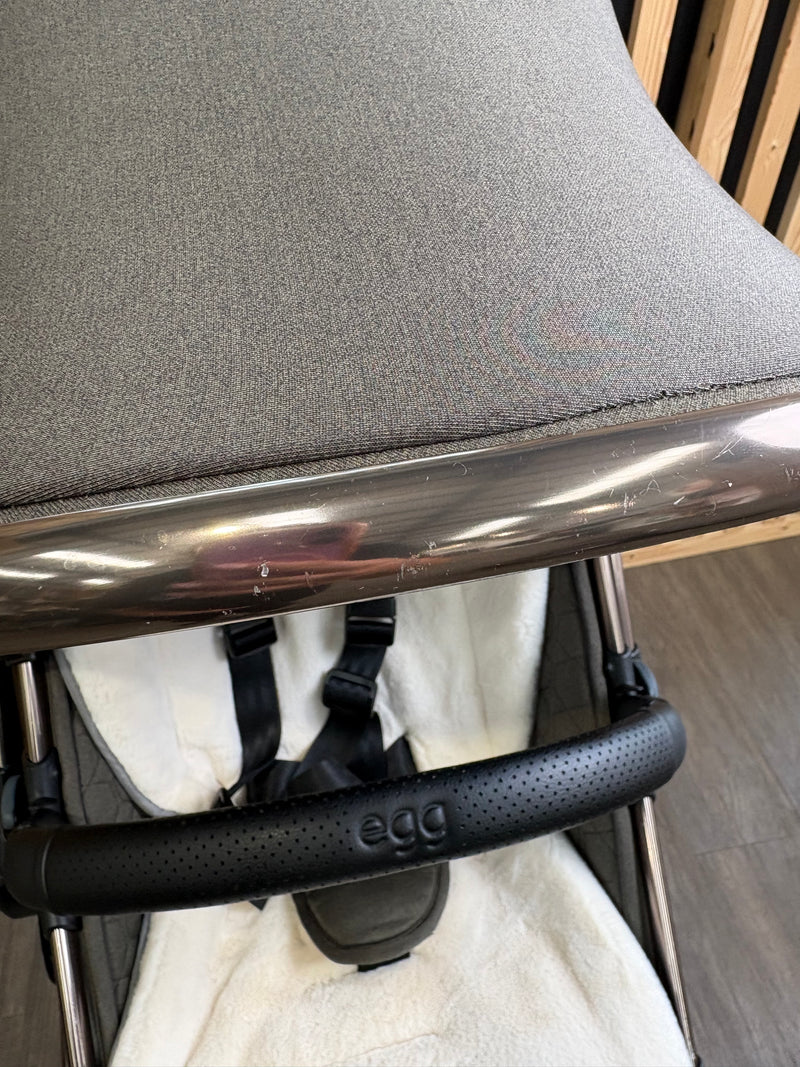 PRE LOVED egg2 Travel System - Hunter Green