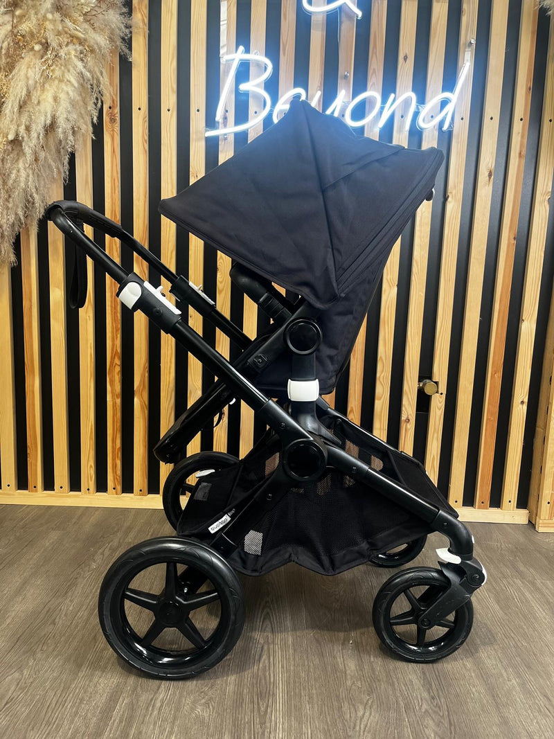 PRE LOVED Bugaboo Fox2 Travel System - Black