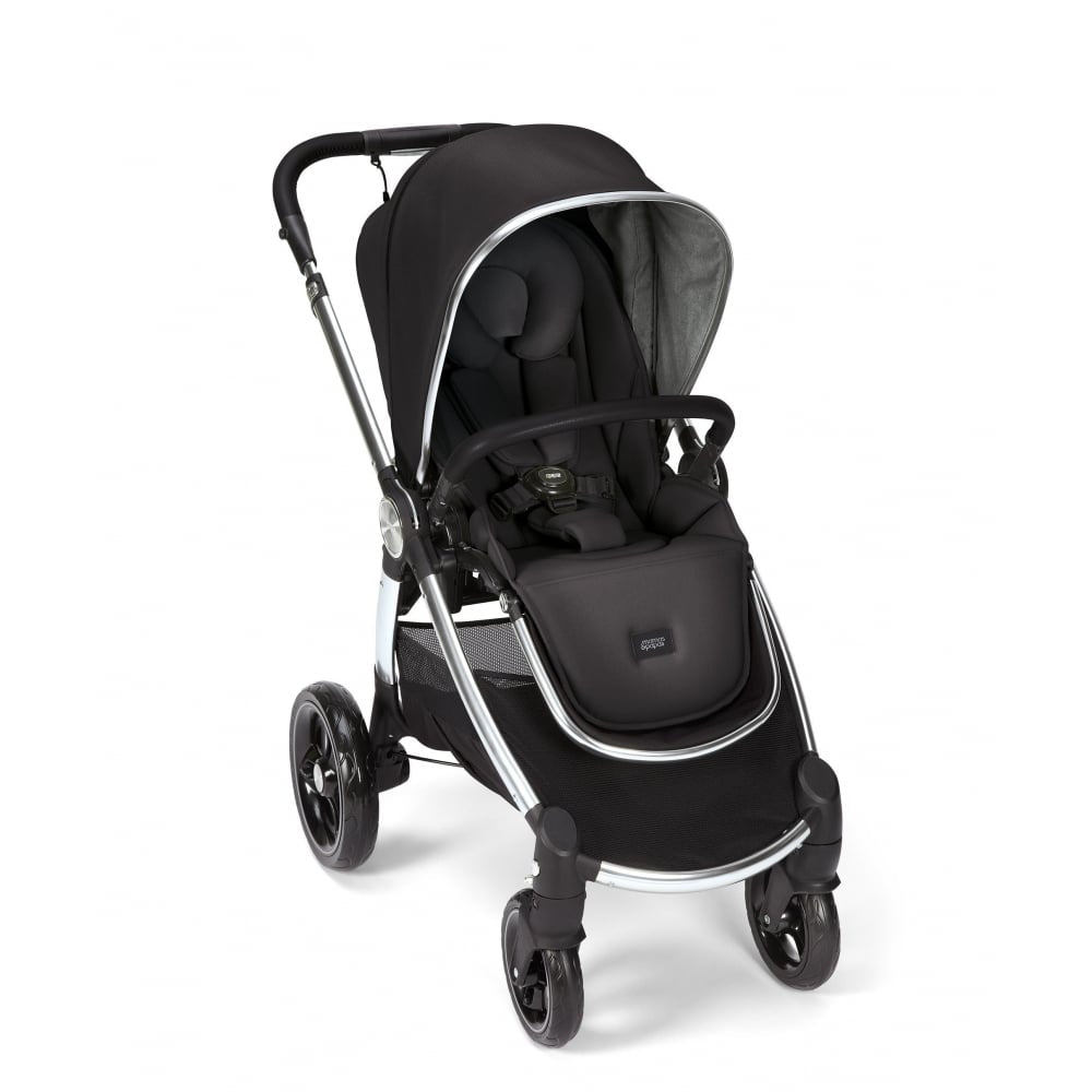 OPEN BOX Mamas & Papas Ocarro Travel System Inc Maxi-Cosi Cabriofix I Size + Isofix Base - Noir