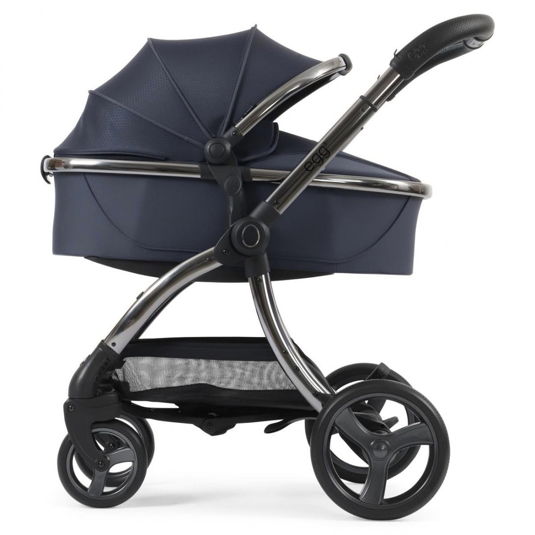 egg 3 Luxury Cloud T i-Size Travel System Bundle - Celestial + FREE OVERNIGHT BAG WORTH £125!