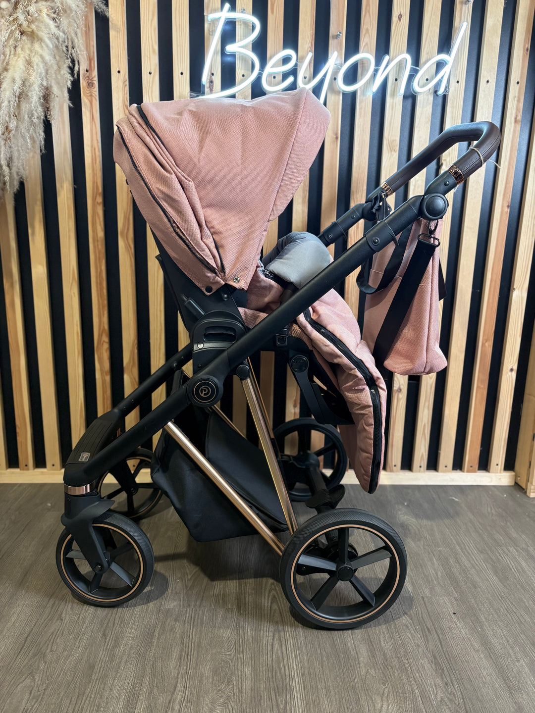 EX DISPLAY Babystyle Prestige Vogue Travel System Bundle - Coral/Copper