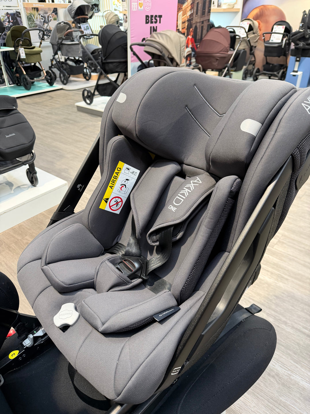 EX DISPLAY Axkid One 3 Car Seat - Artic Mist Grey
