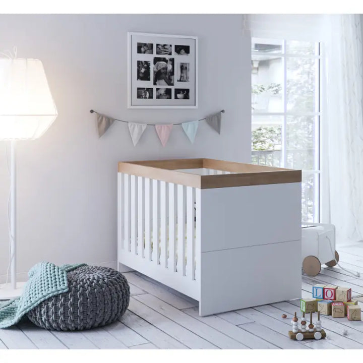 Little Acorns Burlington Cotbed - White/Oak