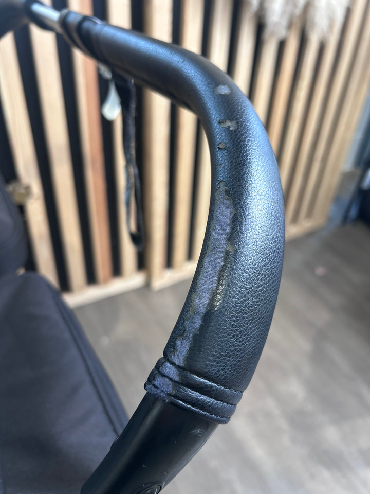 PRE LOVED Bugaboo Donkey2 Twin Bundle - Black/Grey Melange