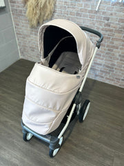 NEW UNPACKAGED BabyStyle
Prestige 2 Travel System - Active White Chassis - Ballerina