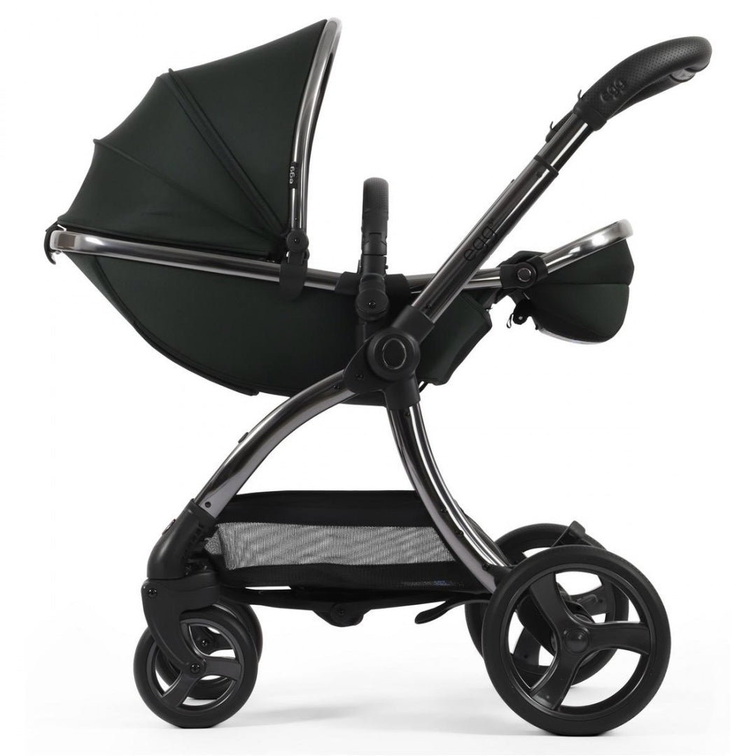 egg 3 Luxury Cloud T i-Size Travel System Bundle - Black Olive