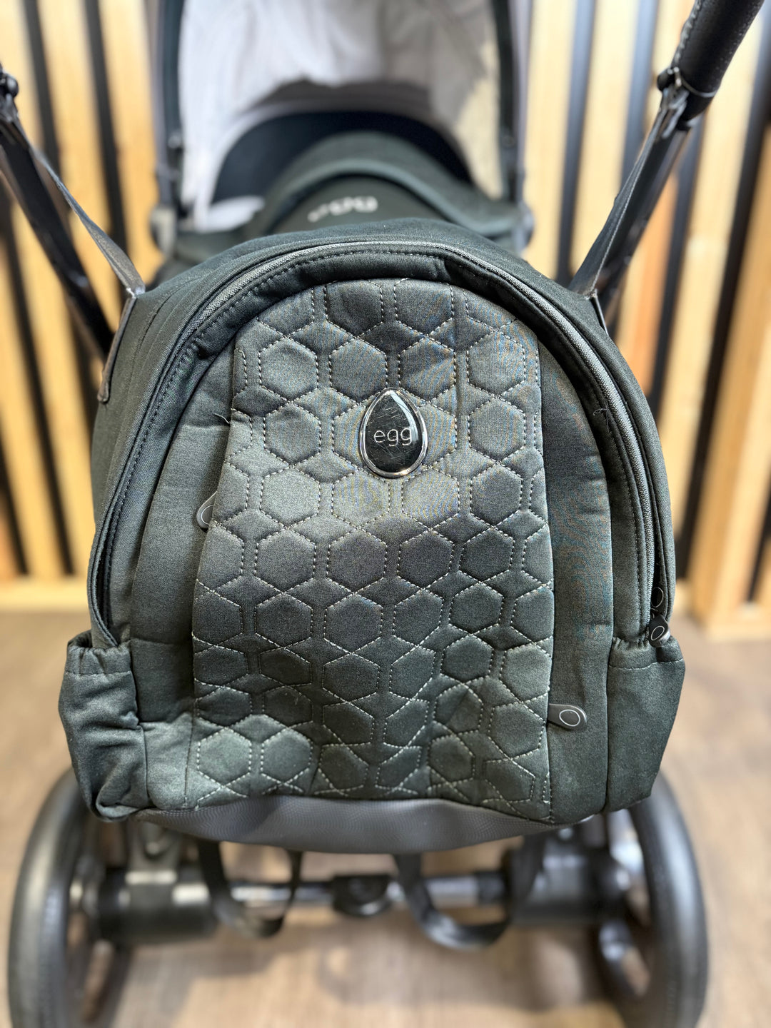 PRE LOVED egg3 Travel System - Black Olive