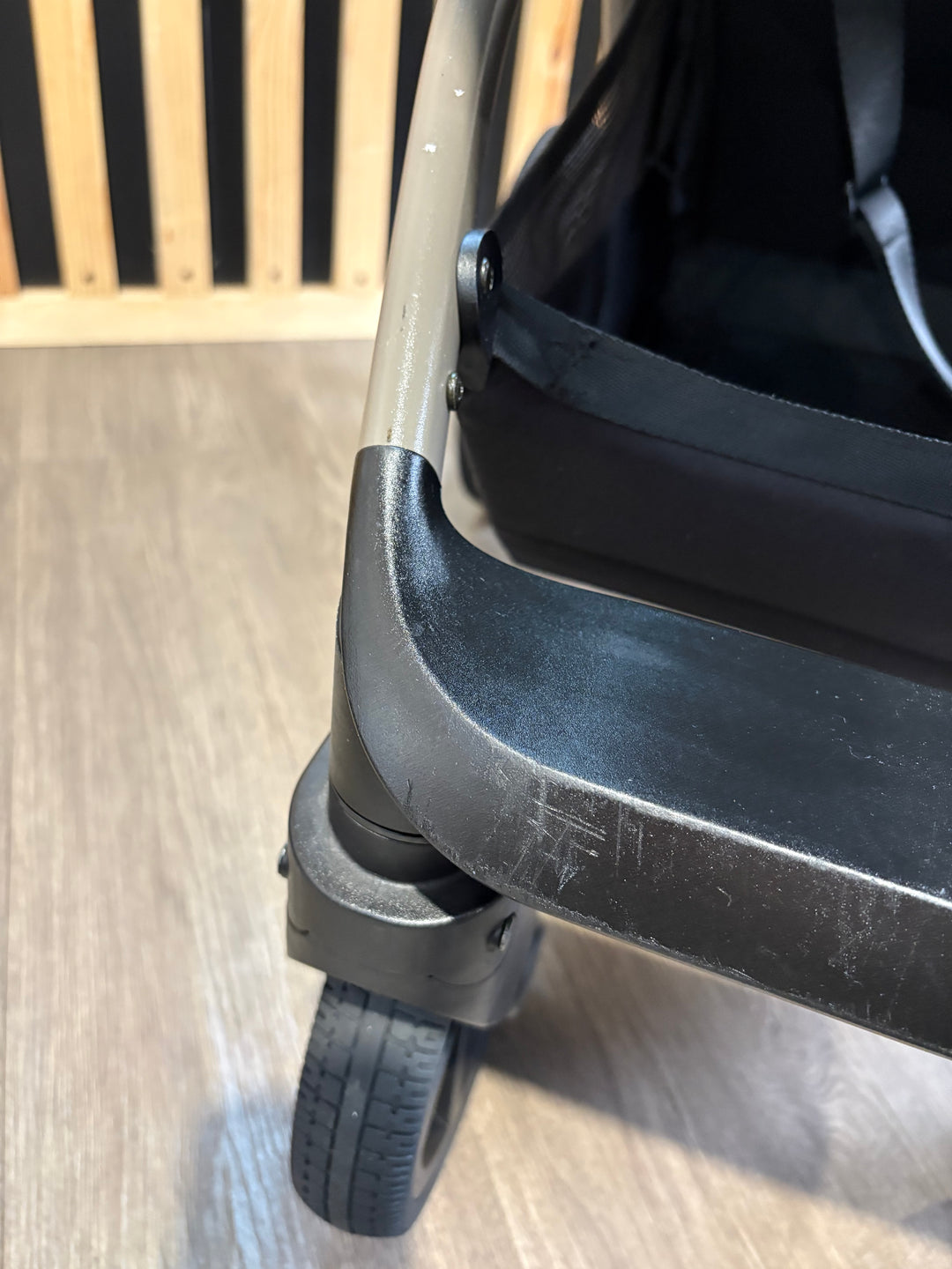 PRE LOVED Venicci Tinum Upline Travel System - Leo