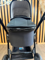 PRE LOVED Babystyle Oyster3 Travel System - Pixel