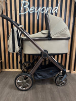 PRE LOVED Babystyle Oyster4 2-in-1 Travel System - Buttermilk