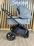 PRE LOVED Venicci Tinum Upline 2in1 Travel System - Classic Grey