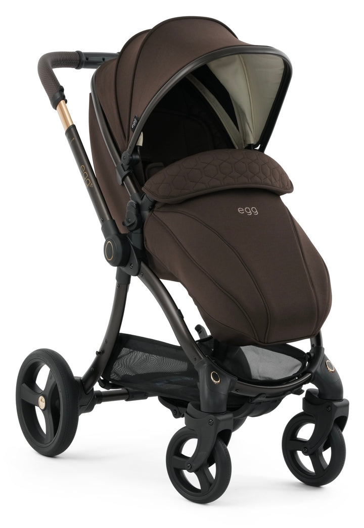 egg3 Luxury Maxi-Cosi Cabriofix i-Size Travel System Bundle - AINR Exclusive Turkish Coffee