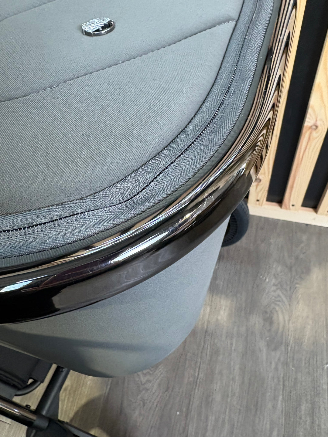 EX DISPLAY Venicci Tinum Upline 2-in-1 Travel System - SE Lava