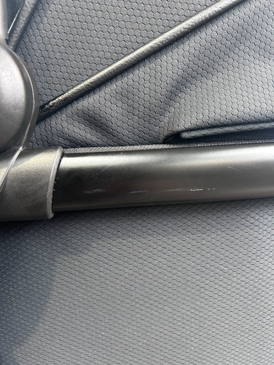 PRE LOVED egg2 Travel System - Just Black