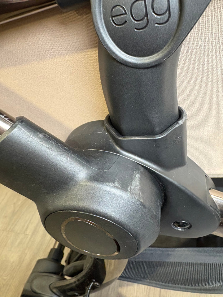 EX DISPLAY egg3 Pram + Pushchair - Houndstooth Almond