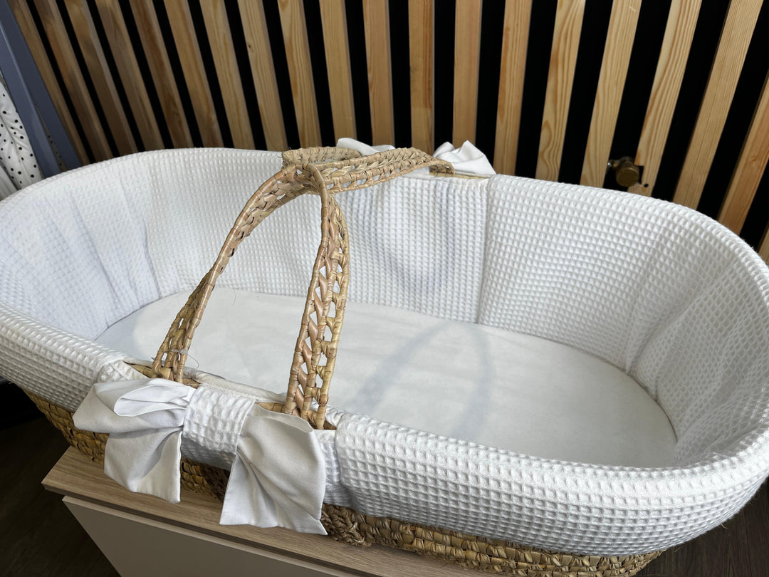 EX DISPLAY Clair De Lune 80th Anniversary Chelsea Palm Moses Basket - White (NO STAND)