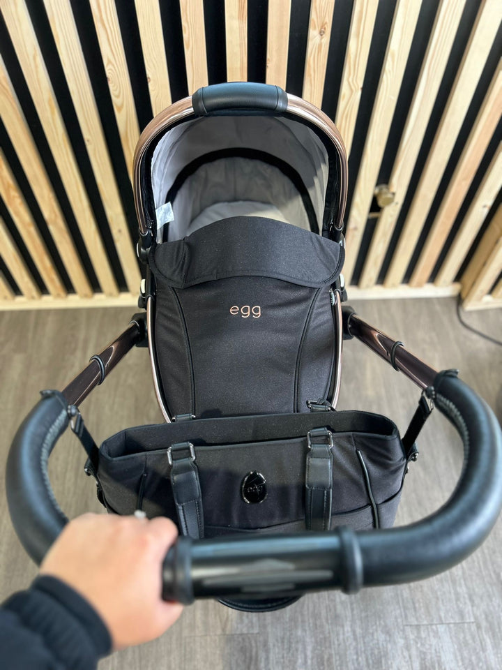 PRE LOVED egg Pram, Pushchair + Accessories - Diamond Black