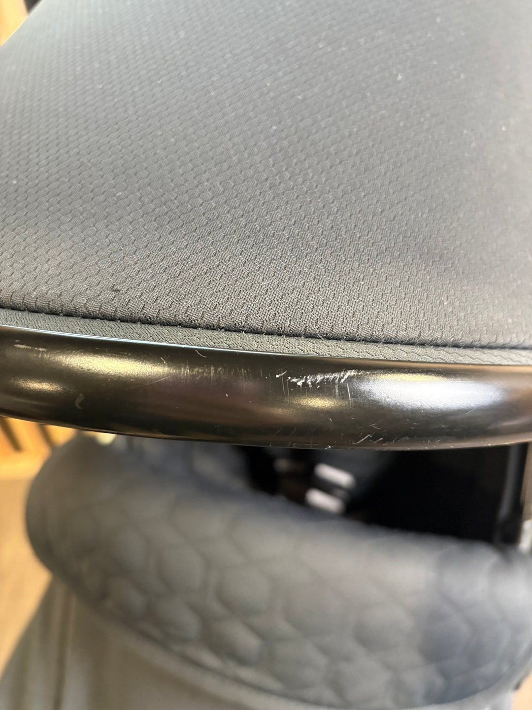 PRE LOVED egg2 Travel System - Just Black