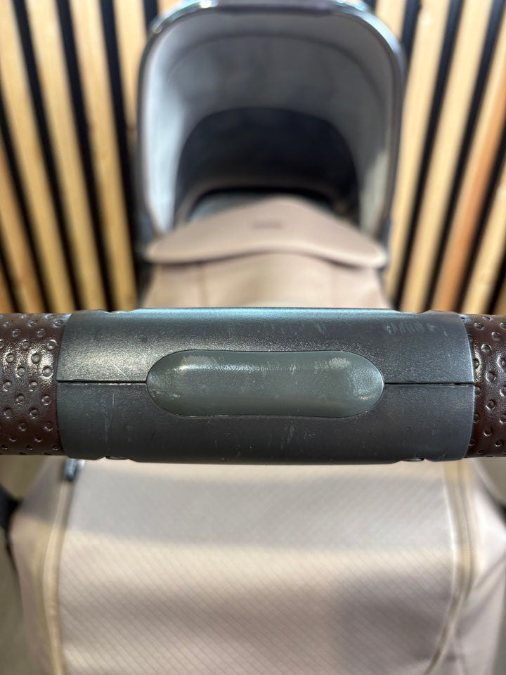 PRE LOVED Babystyle Oyster3 Travel System - Butterscotch