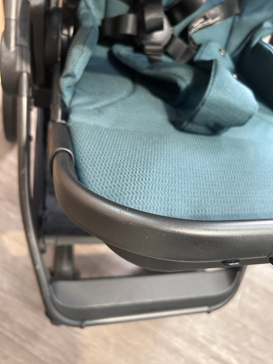 PRE LOVED Venicci Tinum 2.0 Special Edition Travel System - Teal Bay